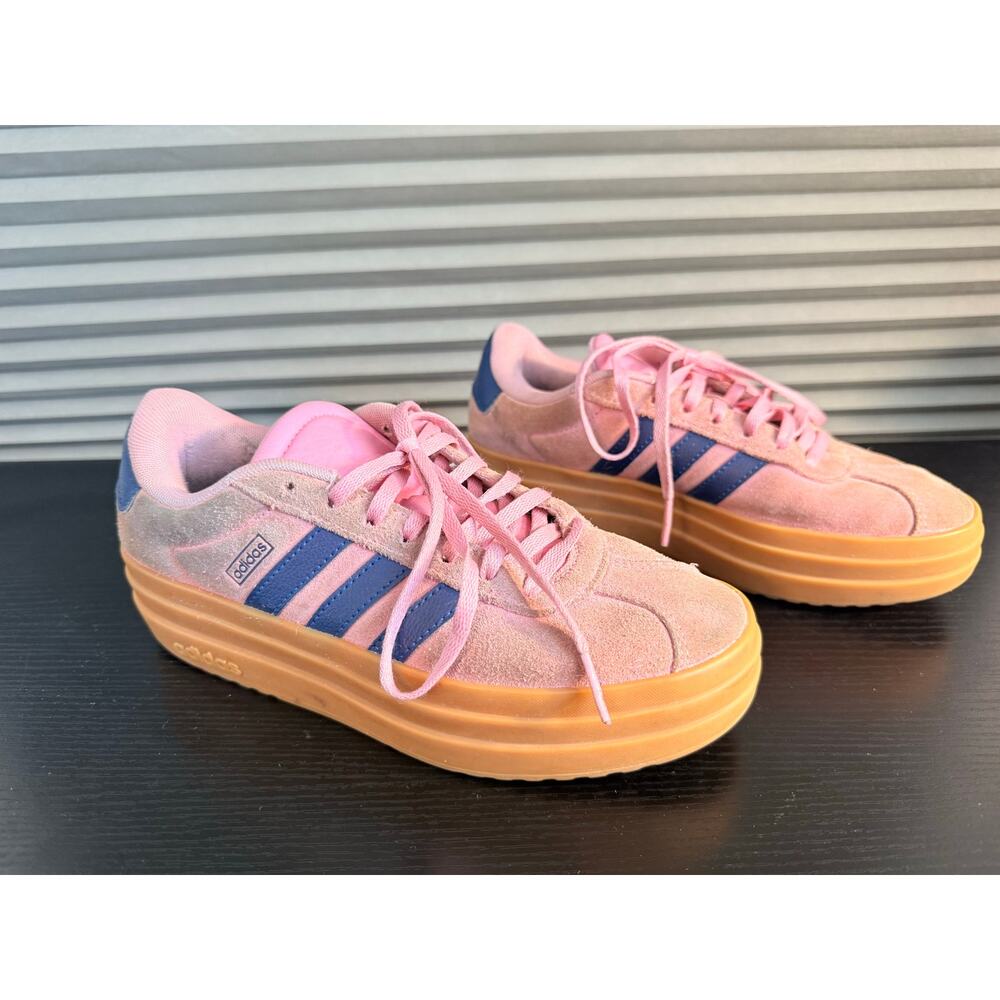 Adidas Pink Suede Platform Sneakers Women’s Size 4 Blue Stripe Gum Sole Casual
